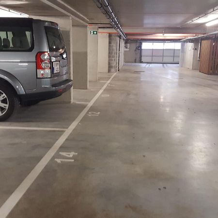 Bootsman Gelijkvloers Appartement Met Tuin En Autostaanplaats Ostende Exterior foto